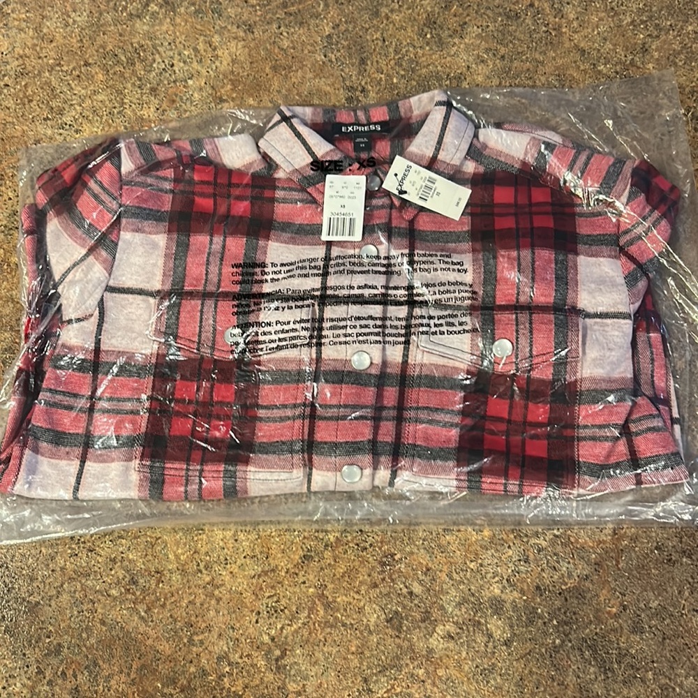 COPY - Express Shacket, red plaid, NWT, XS, Snap Closure